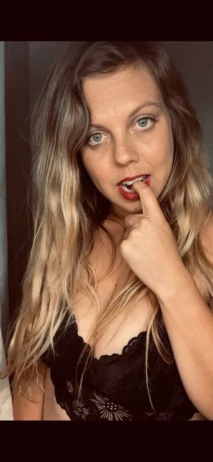 Adelaidaluxx profile