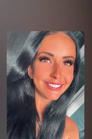 ADHDBritt 🥰🥳😀 profile