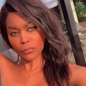 Alexascarlett profile