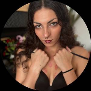 Alicenw0ndrland profile