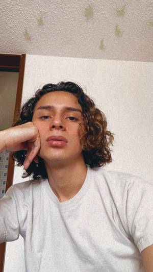 Arisfemboysissy profile