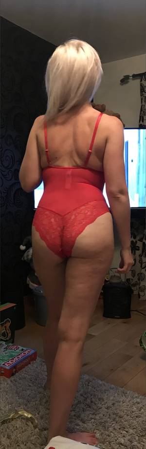 Boredhousewifeuk profile