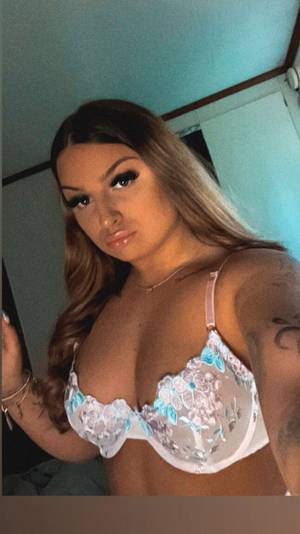 Brunettebrat22 profile