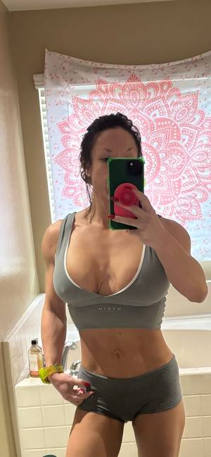 Buff_Barbie83 profile
