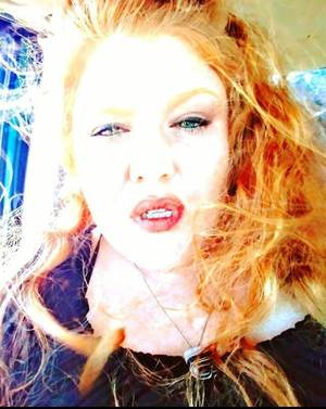 Charlottecrlnxx profile