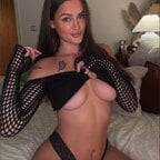 Charlotte Summer 🤍 profile