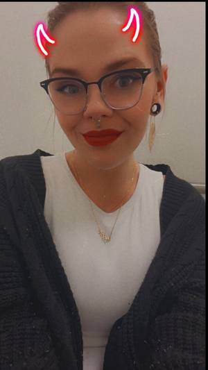 Daddysgoodgirl1023 profile