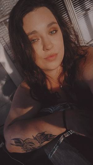 Delilahleighcurves profile