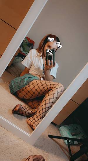 Ellaalista38 profile