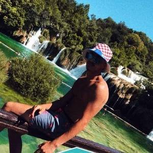 Ellascararas profile