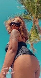 Ellegonzalez profile