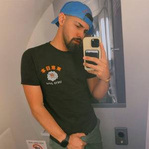 BI—top: G E O 🍆🇵🇷 profile