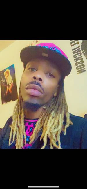 GoldiloXXX Versace profile