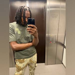 Handsome 🍫 profile