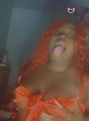 Hennysplashess profile