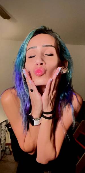 Hottesthotwife profile