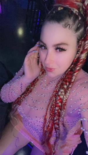 Iamkamilleamora profile