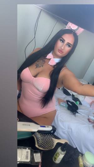 Itsyourgirlliv profile