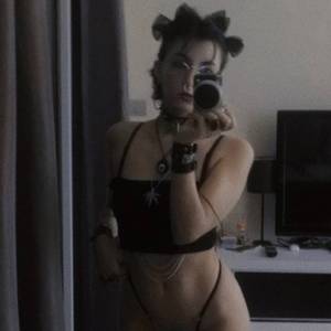 Itzel2002free profile