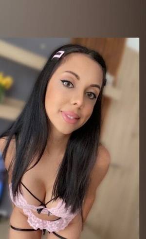 Izydiamoonnd profile