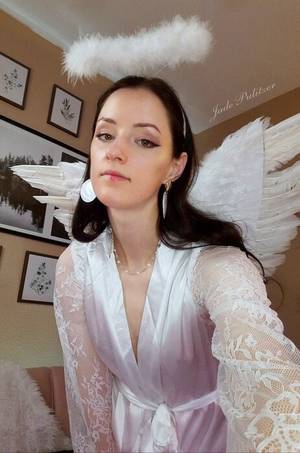 Jadepulitzer profile