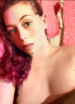 Jewelgetscake profile