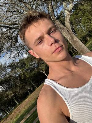 Johnnymoonman profile