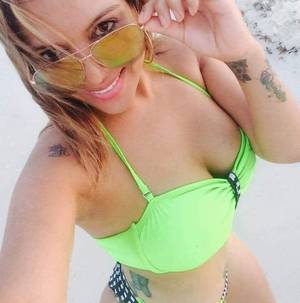 Karolcolombiana profile