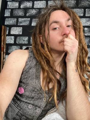 Karpophag0us profile