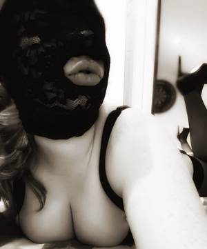 Kelsey James profile