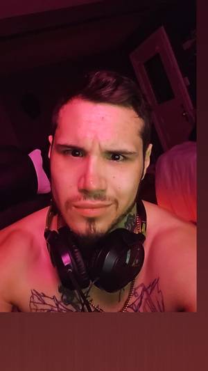 Kingmailen69 profile