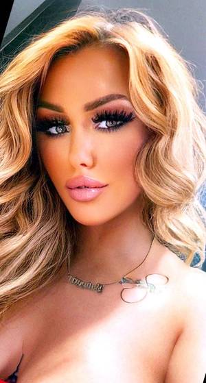 Knottymasseusaubriee profile