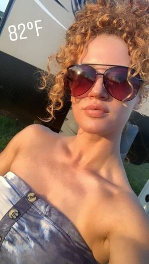 Kylie 🦋 🍄 profile