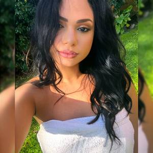 Lalatorresoficial profile