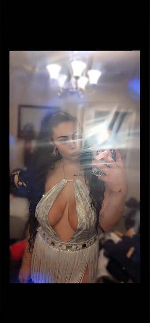 Lovely Lay 🤤 profile