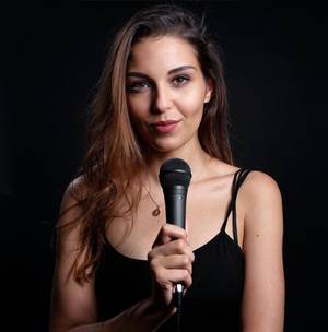 Lena 🧝🏽‍♀️ profile