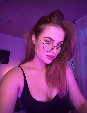 Lora Nightly✨💕 profile