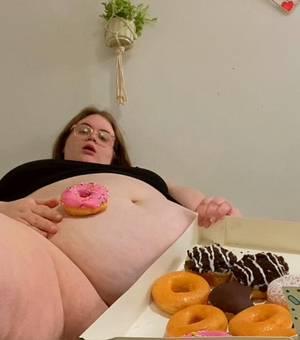 Lovingloralie profile