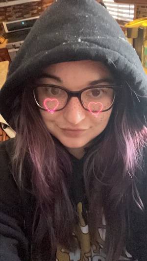 Manicwolfgirl profile