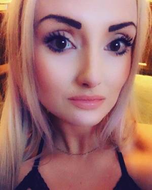 Missminawhite profile