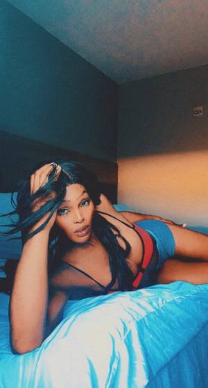 Mizzhoneylove profile