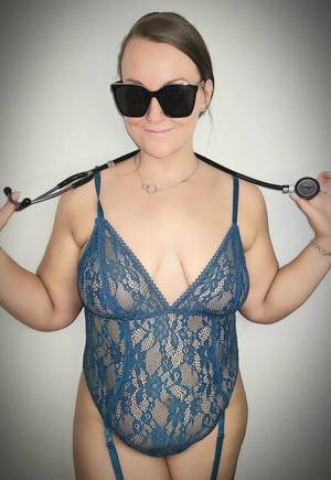 Naughtynurseroxanne profile
