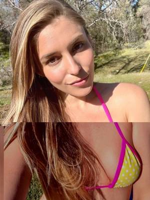 Nikkispeachy profile