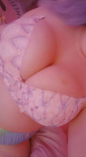 Pinkandpainful profile