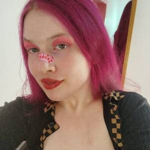 Pinkylikes2play profile