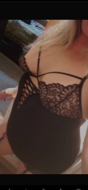 Plumcrazyhotwife profile