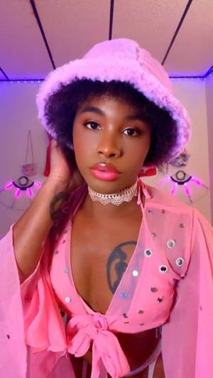 Naomi profile