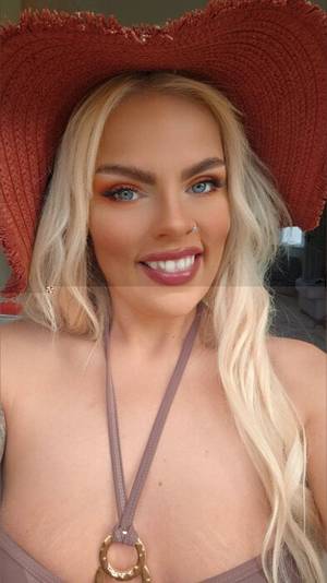 Poisonedpeach1 profile