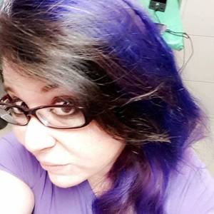 Queenielarose profile