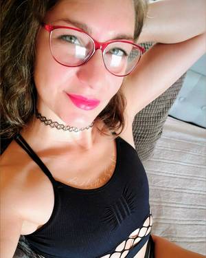 Redlettersasha profile